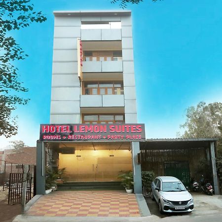 Hotel Lemon Suites & Banquet Noida Sector 62 Exterior foto